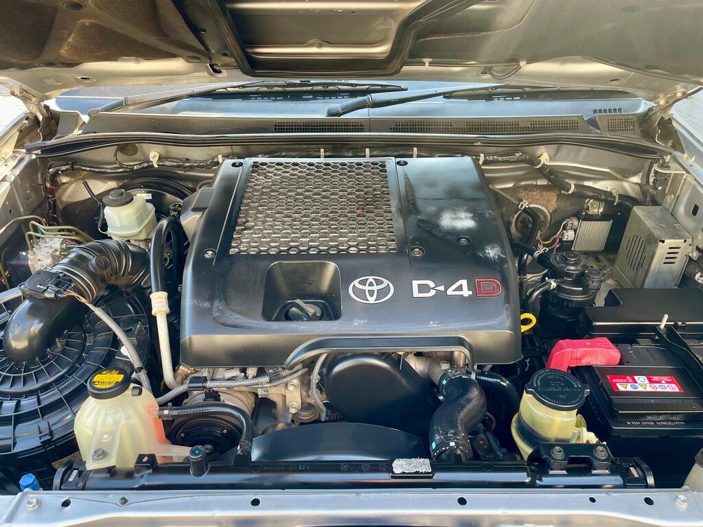 TOYOTA FORTUNER FORTUNER 3.0D-4D R/B A/T - 9