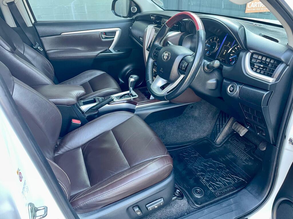 TOYOTA FORTUNER FORTUNER 2.8GD-6 R/B A/T - 15