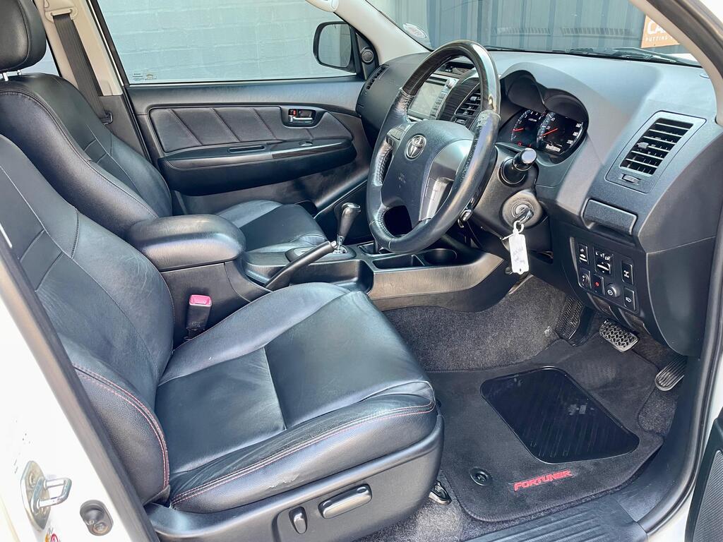 TOYOTA FORTUNER FORTUNER 3.0D-4D 4X4 A/T - 15