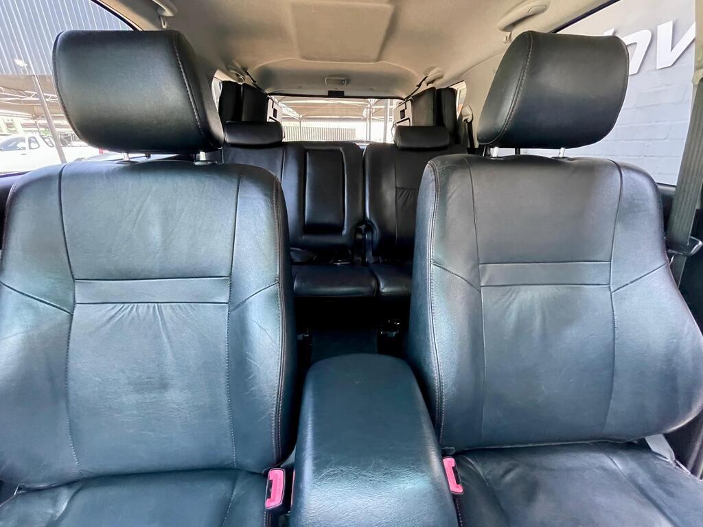 TOYOTA FORTUNER FORTUNER 3.0D-4D 4X4 A/T - 19