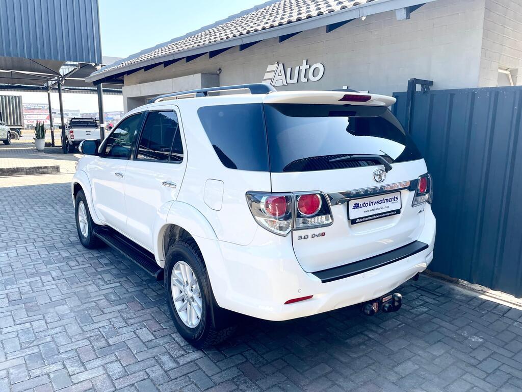 TOYOTA FORTUNER FORTUNER 3.0D-4D 4X4 A/T - 7
