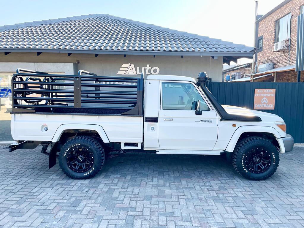 TOYOTA LAND CRUISER 79 LAND CRUISER 79 4.5D P/U S/C - 4