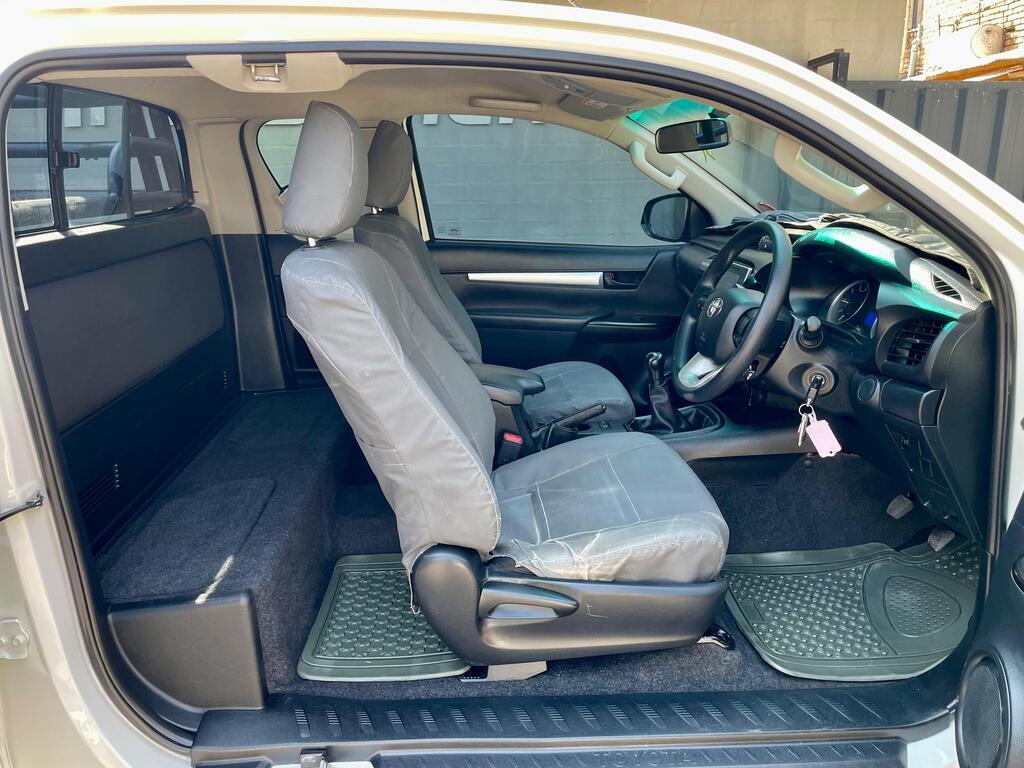 TOYOTA HILUX HILUX 2.4 GD-6 RB SRX P/U E/CAB - 13