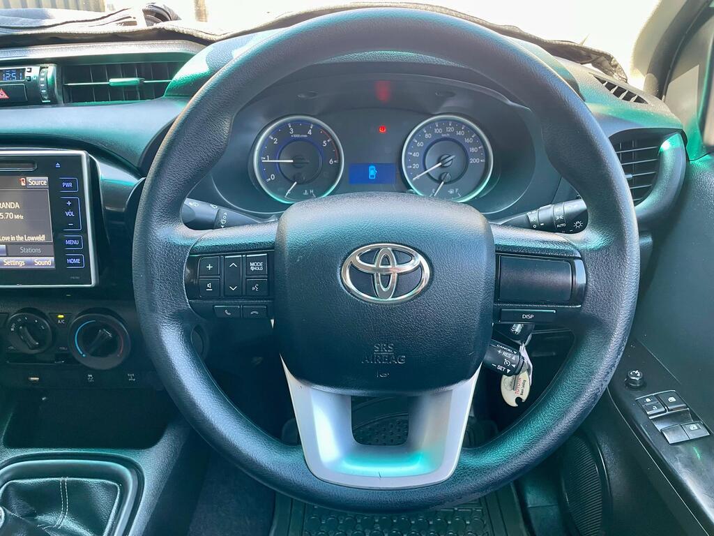 TOYOTA HILUX HILUX 2.4 GD-6 RB SRX P/U E/CAB - 17