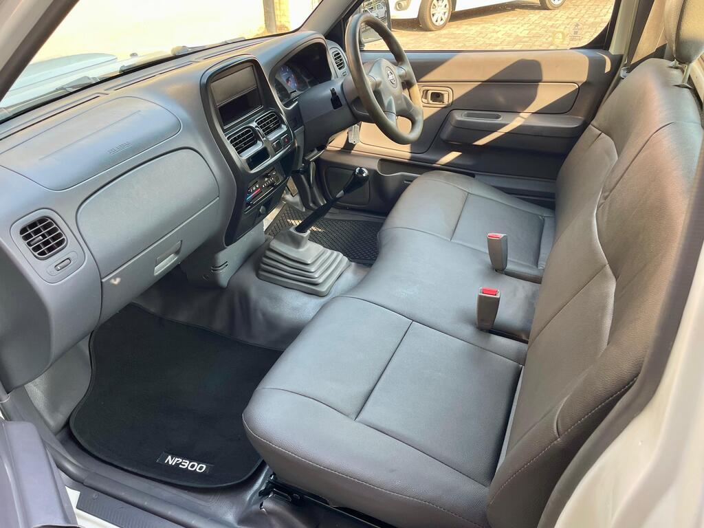 NISSAN HARDBODY HARDBODY NP300 2.5 TDi LWB P/U S/C - 15