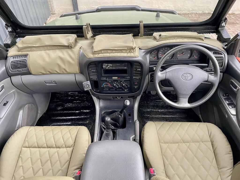 TOYOTA LAND CRUISER LAND CRUISER S/W D GX - 12