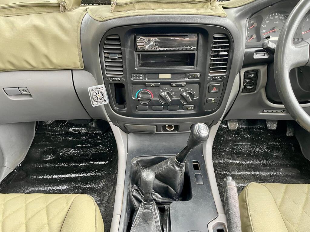 TOYOTA LAND CRUISER LAND CRUISER S/W D GX - 13