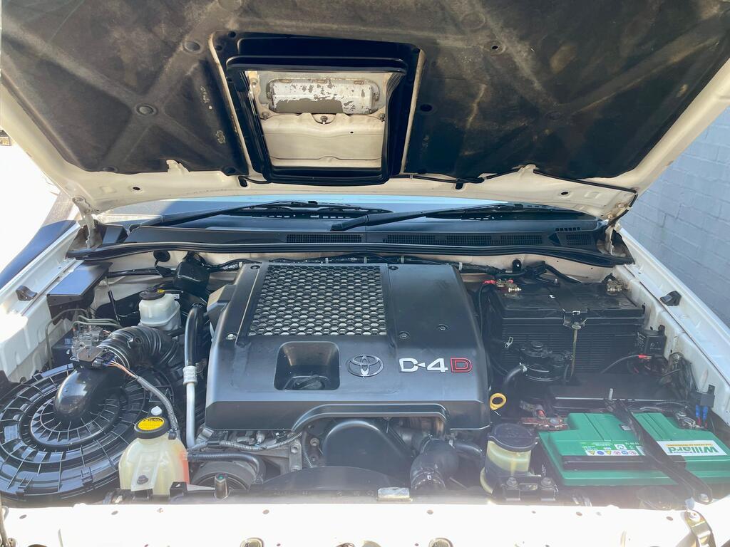 TOYOTA FORTUNER FORTUNER 3.0D-4D R/B 4X4 - 10