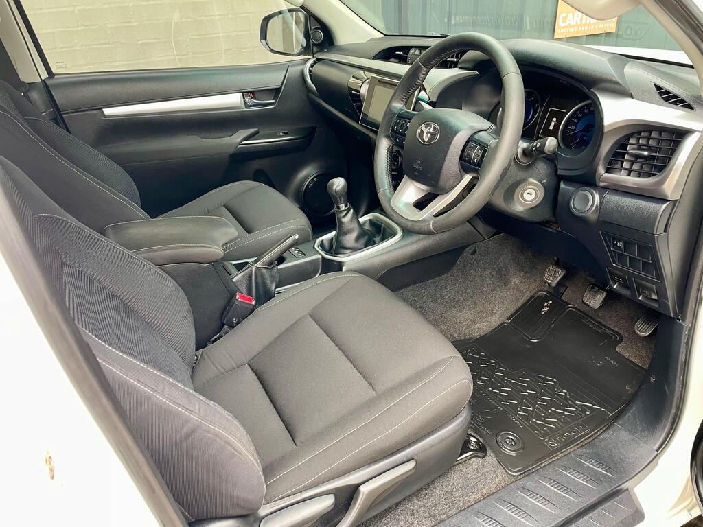 TOYOTA HILUX HILUX 2.8 GD-6 RB RAIDER P/U E/CAB