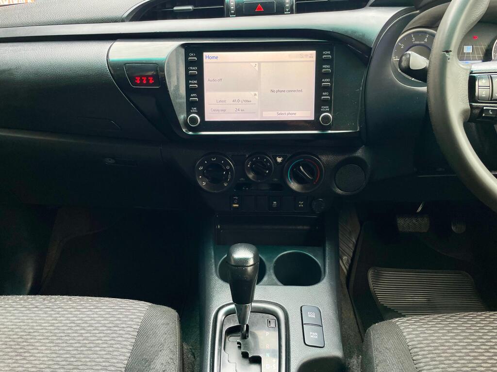 TOYOTA HILUX HILUX 2.4 GD-6 RB SRX A/T P/U D/C