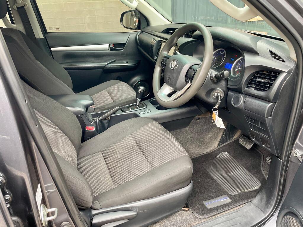TOYOTA HILUX HILUX 2.4 GD-6 RB SRX A/T P/U D/C