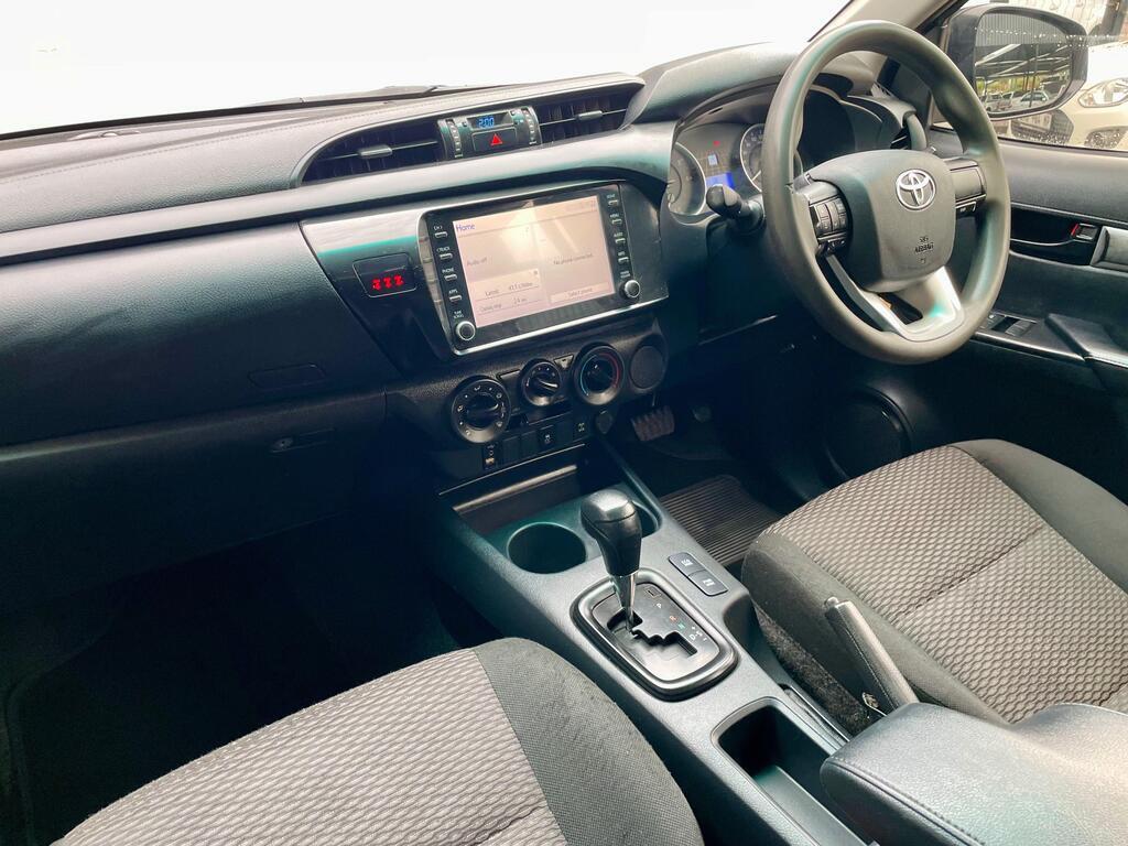 TOYOTA HILUX HILUX 2.4 GD-6 RB SRX A/T P/U D/C