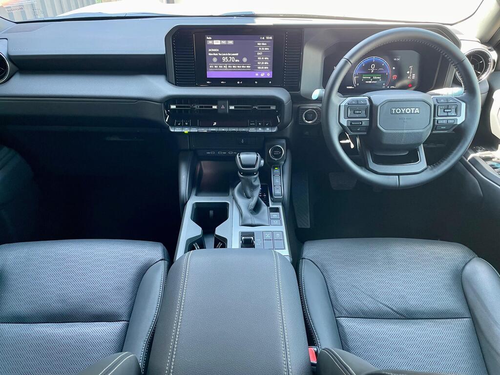 TOYOTA PRADO PRADO TX 2.8GD A/T - 12