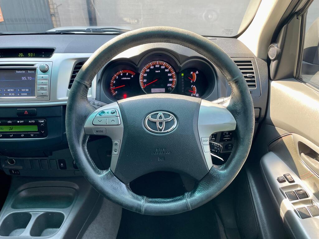 TOYOTA HI-LUX HILUX 3.0D-4D RAIDER R/B A/T P/U D/C