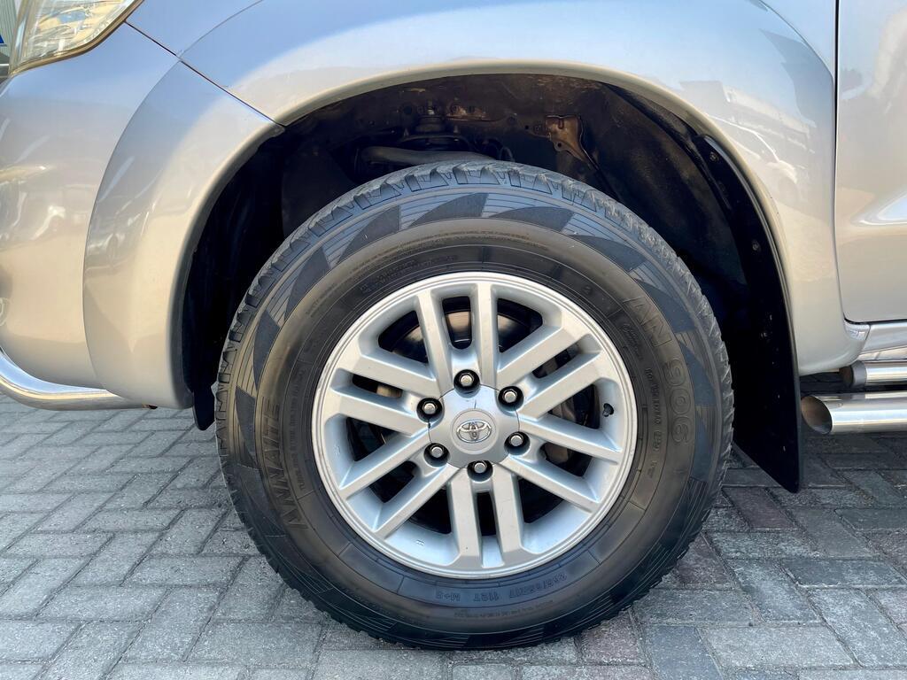 TOYOTA HI-LUX HILUX 3.0D-4D RAIDER R/B A/T P/U D/C