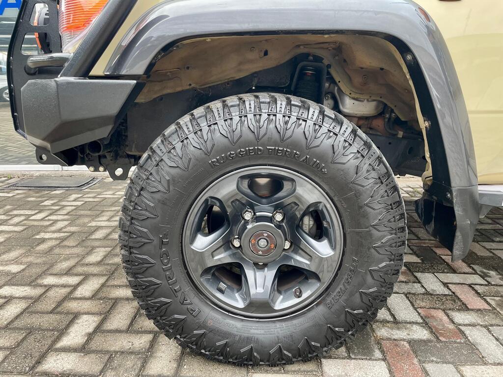 TOYOTA LAND CRUISER PICK UP LAND CRUISER 79 4.5D P/U D/C - 10