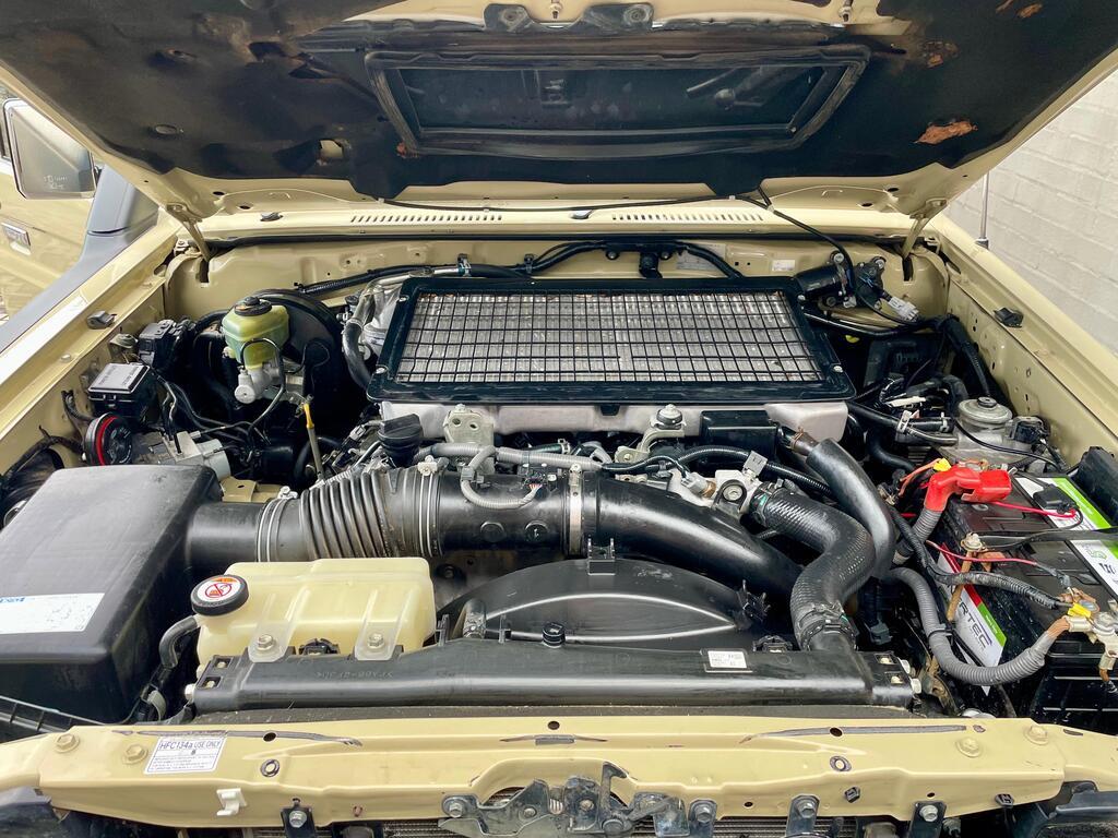 TOYOTA LAND CRUISER PICK UP LAND CRUISER 79 4.5D P/U D/C - 11