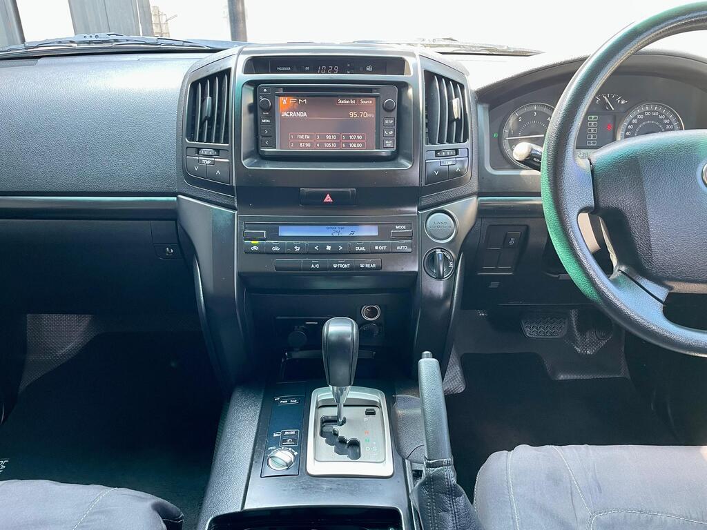 TOYOTA LAND CRUISER LAND CRUISER 200 V8 4.5D GX A/T - 13