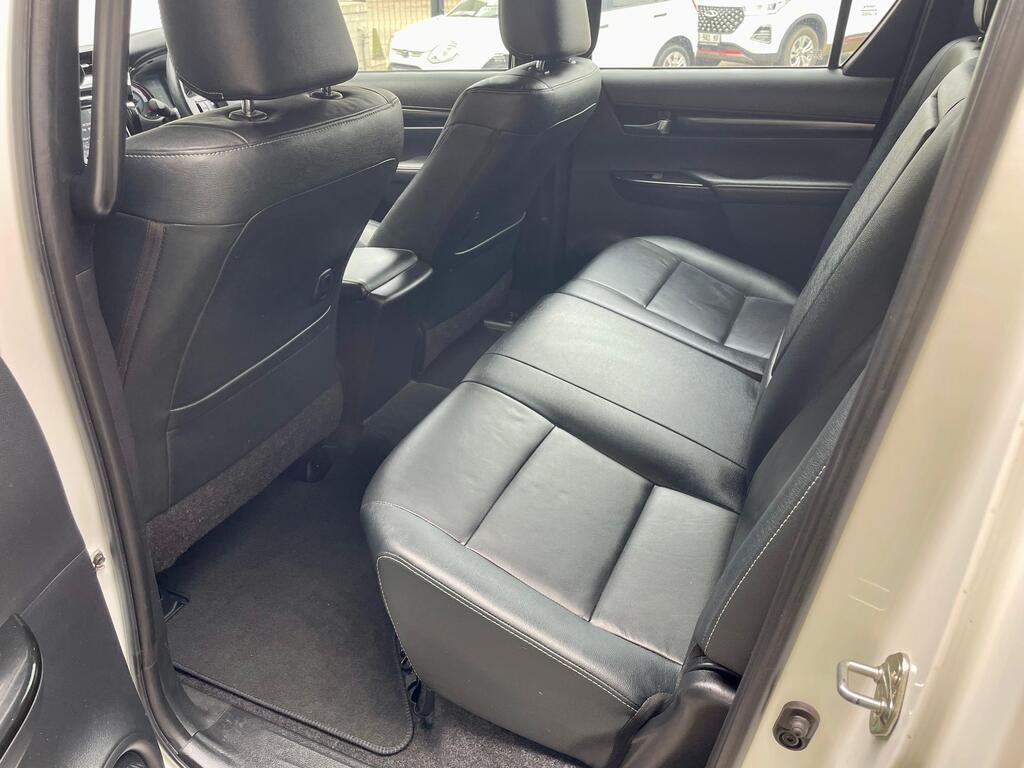 TOYOTA HILUX HILUX 2.8 GD-6 RB RAIDER A/T P/U D/C - 17