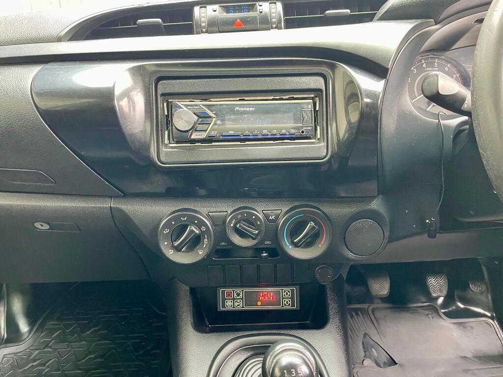 TOYOTA HILUX HILUX 2.0 VVTi A/C P/U S/C - 13