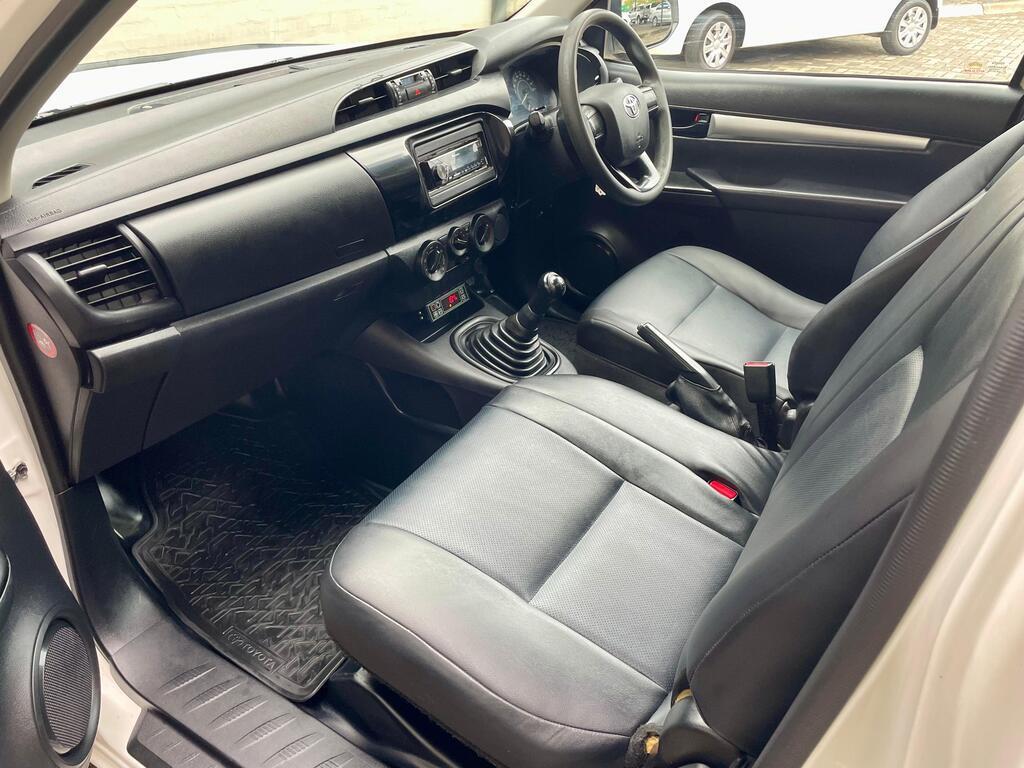 TOYOTA HILUX HILUX 2.0 VVTi A/C P/U S/C - 17