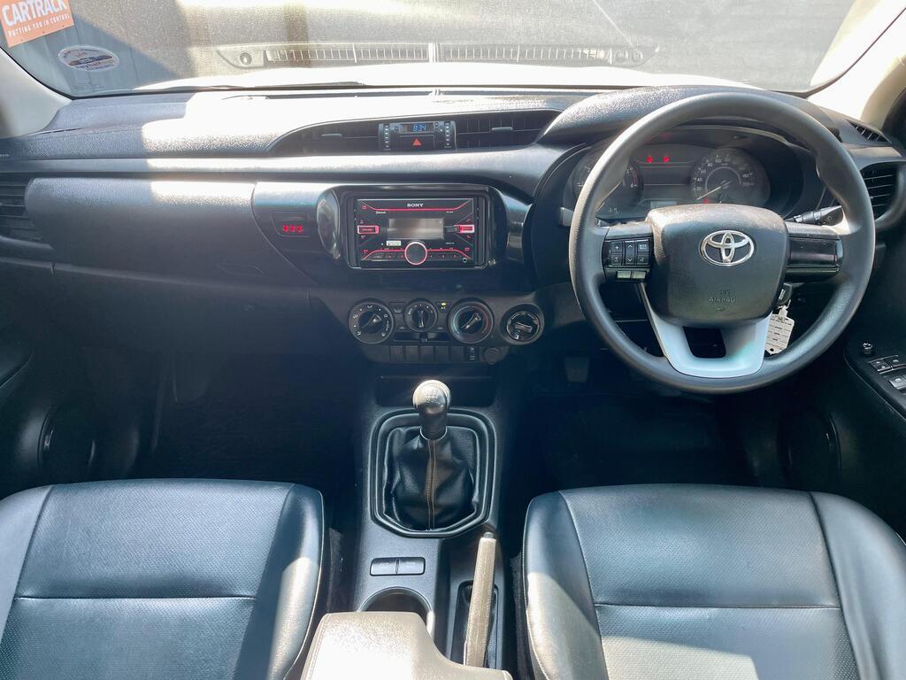 TOYOTA HILUX HILUX 2.4 GD-6 SR 4X4 P/U D/C - 13