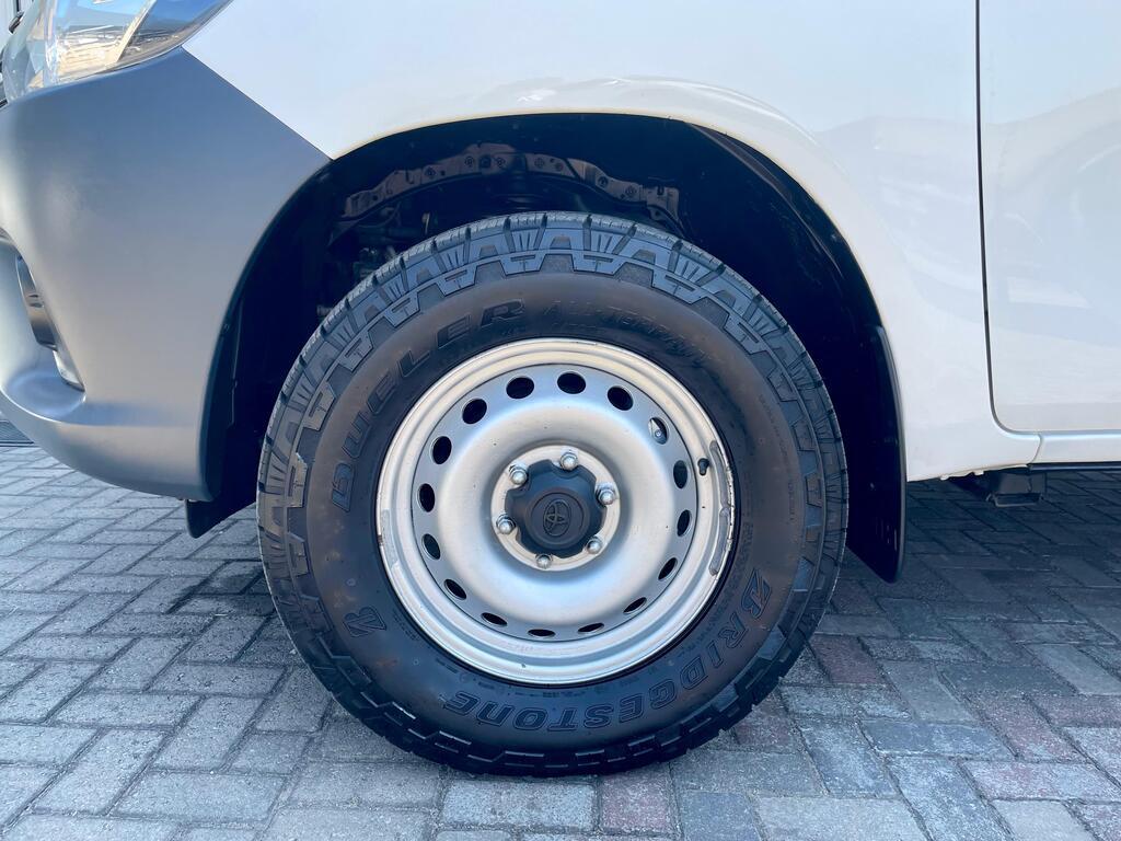 TOYOTA HILUX HILUX 2.4 GD-6 SR 4X4 P/U D/C - 9