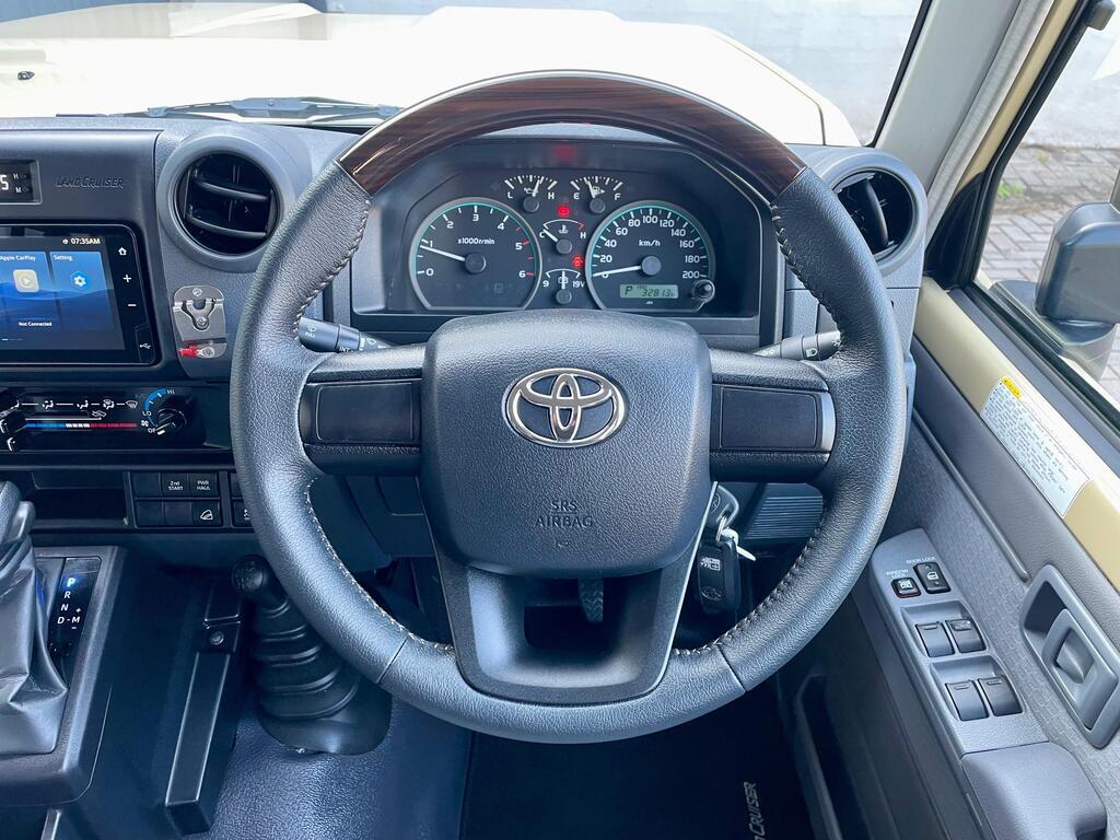 TOYOTA LAND CRUISER PICK UP LAND CRUISER 79 2.8 GD-6 P/U D/C A/T - 14
