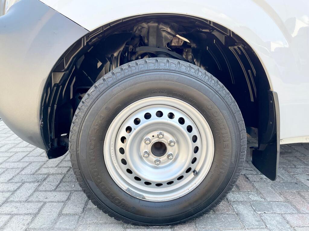 NISSAN NAVARA NAVARA 2.5DDTI XE S/C P/U - 8