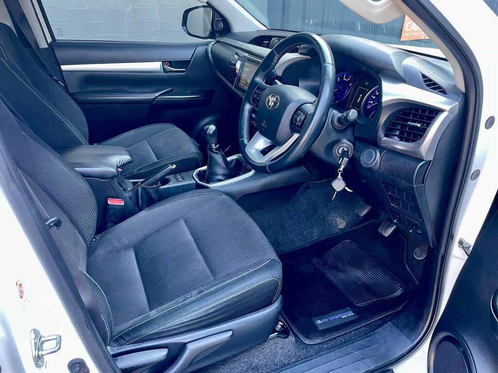 TOYOTA HILUX HILUX 2.8 GD-6 RB RAIDER P/U D/C - 14
