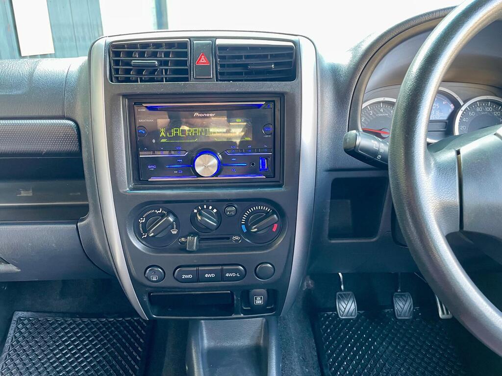SUZUKI JIMNY JIMNY 1.3 - 13
