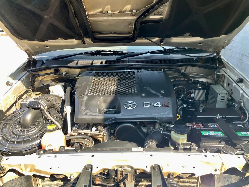TOYOTA FORTUNER FORTUNER 2.5D-4D RB A/T - 10