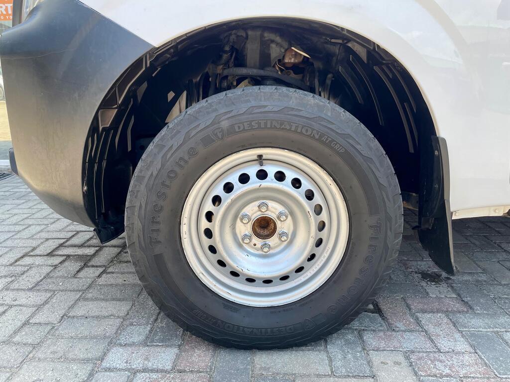 NISSAN NAVARA NAVARA 2.5DDTI XE S/C P/U - 8