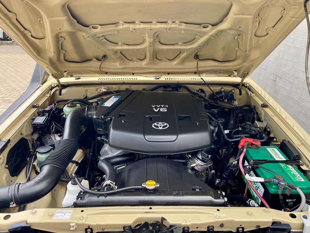 TOYOTA LAND CRUISER PICK UP LAND CRUISER 79 4.0P P/U D/C - 10