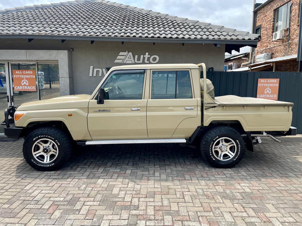 TOYOTA LAND CRUISER PICK UP LAND CRUISER 79 4.0P P/U D/C - 8