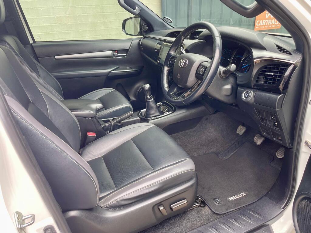 TOYOTA HILUX HILUX 2.8 GD-6 RB LEGEND P/U E/CAB - 11