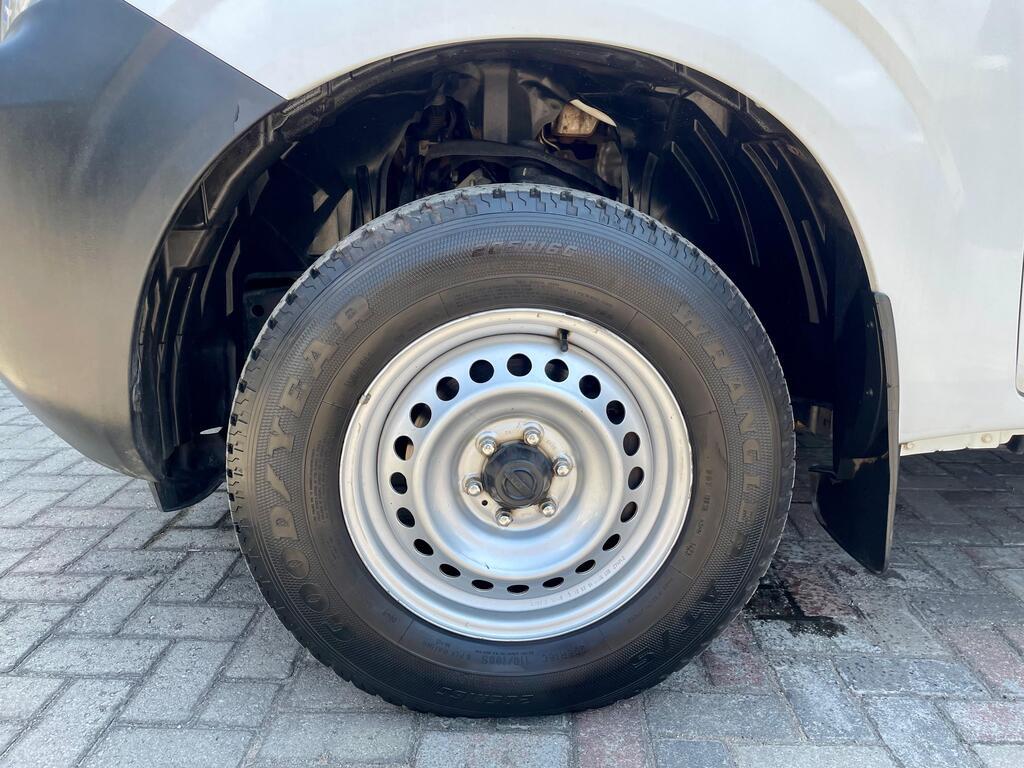 NISSAN NAVARA NAVARA 2.5DDTI XE S/C P/U - 9