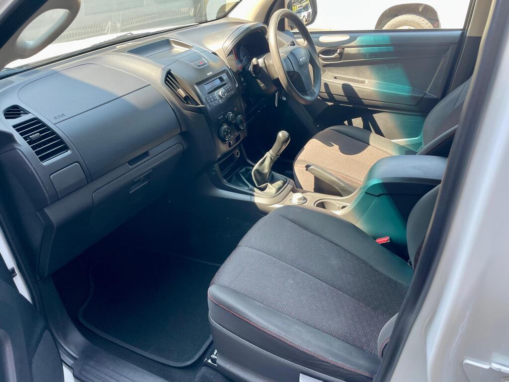 ISUZU D-MAX D-MAX 250 HO HI-RIDE 4X4 D/C P/U - 12