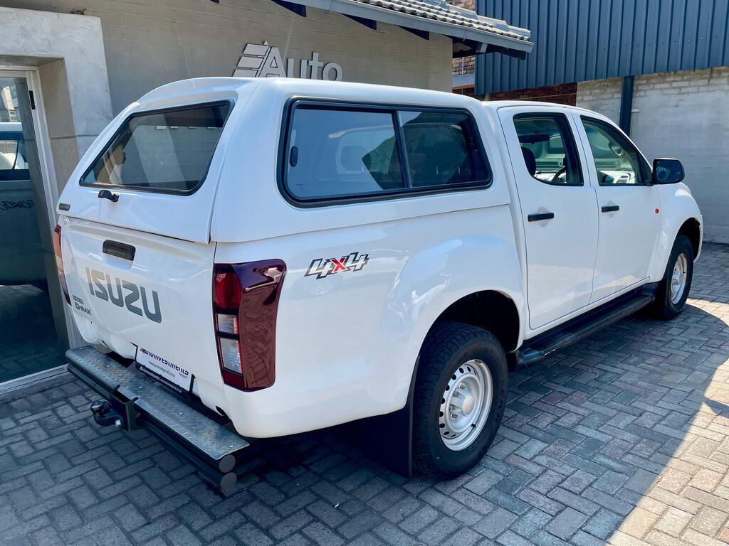 ISUZU D-MAX D-MAX 250 HO HI-RIDE 4X4 D/C P/U - 4