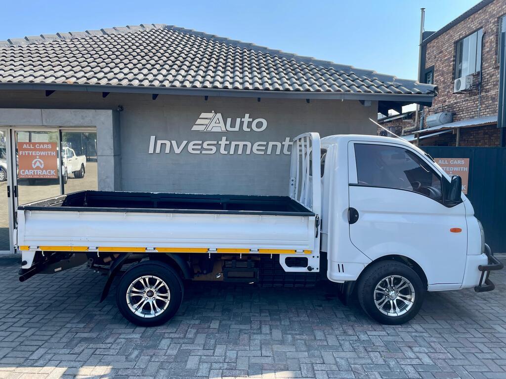 HYUNDAI H100 / BAKKIE H100 2.6D A/C F/C D/S - 4