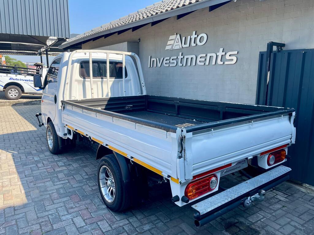 HYUNDAI H100 / BAKKIE H100 2.6D A/C F/C D/S - 7