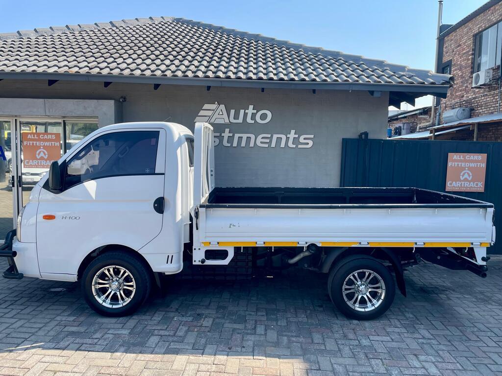 HYUNDAI H100 / BAKKIE H100 2.6D A/C F/C D/S - 8