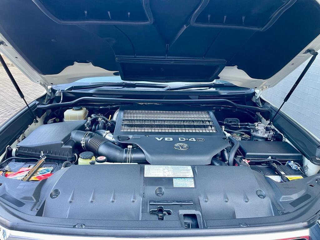 TOYOTA LAND CRUISER LANDCRUISER 200 V8 4.5D VX A/T - 11