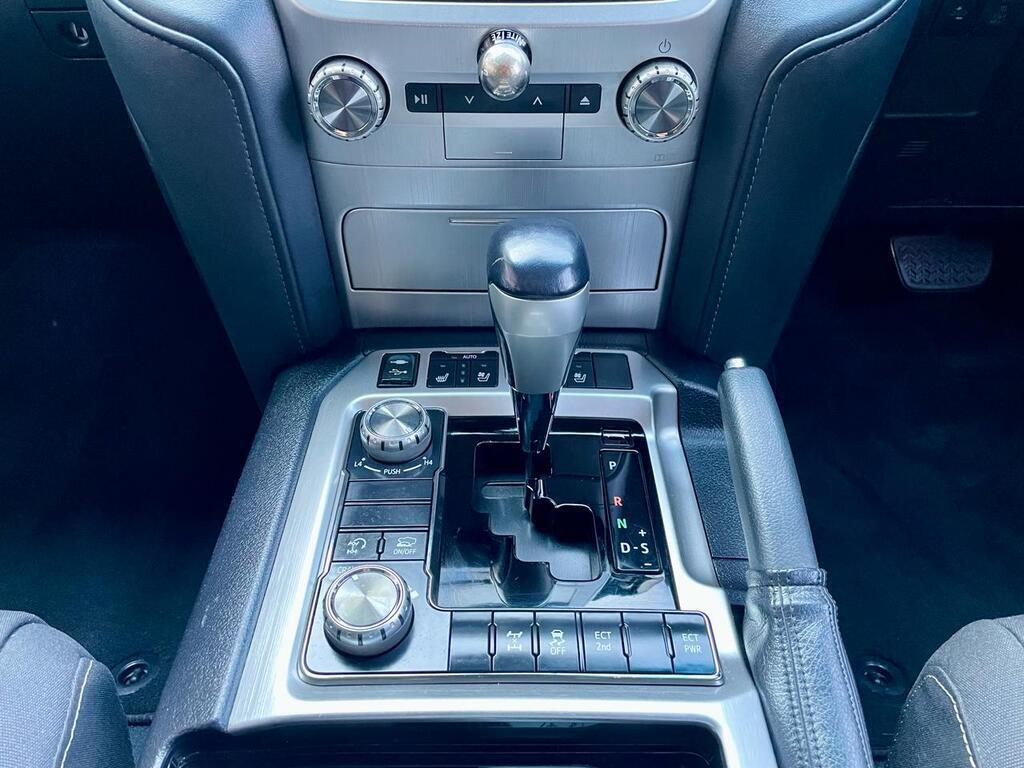 TOYOTA LAND CRUISER LANDCRUISER 200 V8 4.5D VX A/T - 17