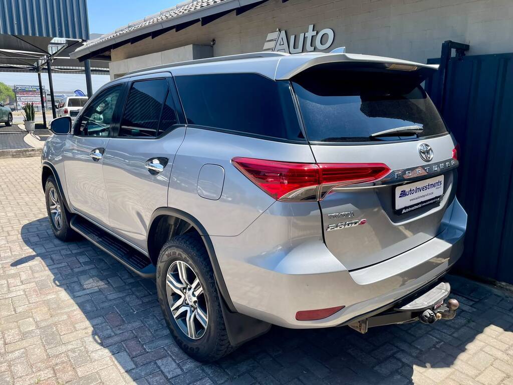 TOYOTA FORTUNER FORTUNER 2.8GD-6 R/B - 7