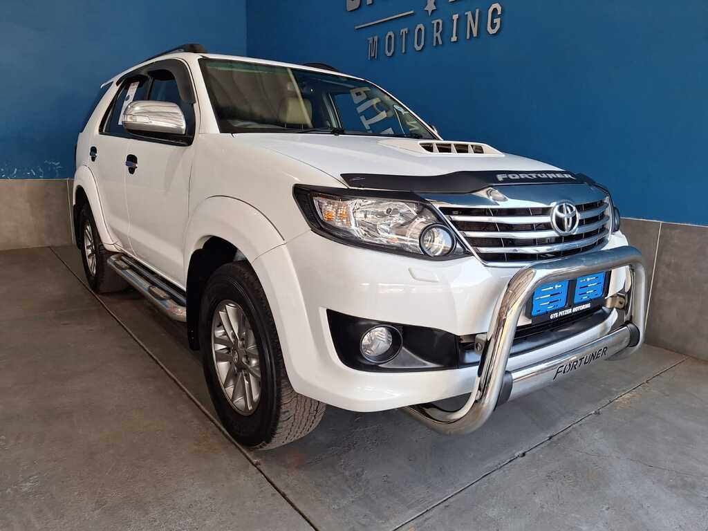 2013 Toyota FORTUNER FORTUNER 3.0D-4D R/B A/T photo