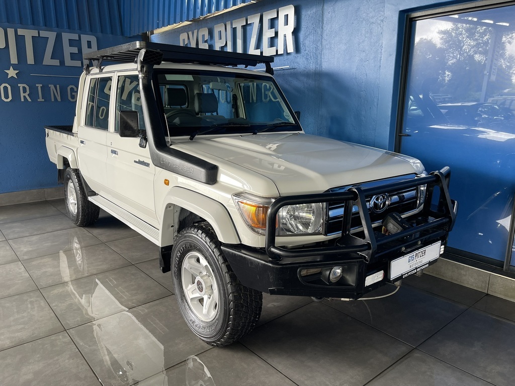 2022 Toyota LAND CRUISER 79 LAND CRUISER 79 4.2D P/U D/C photo