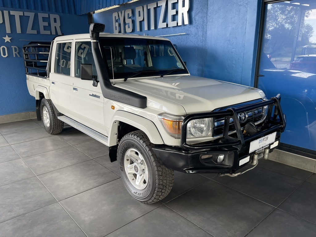 2021 Toyota LAND CRUISER 79 LAND CRUISER 79 4.2D P/U D/C photo