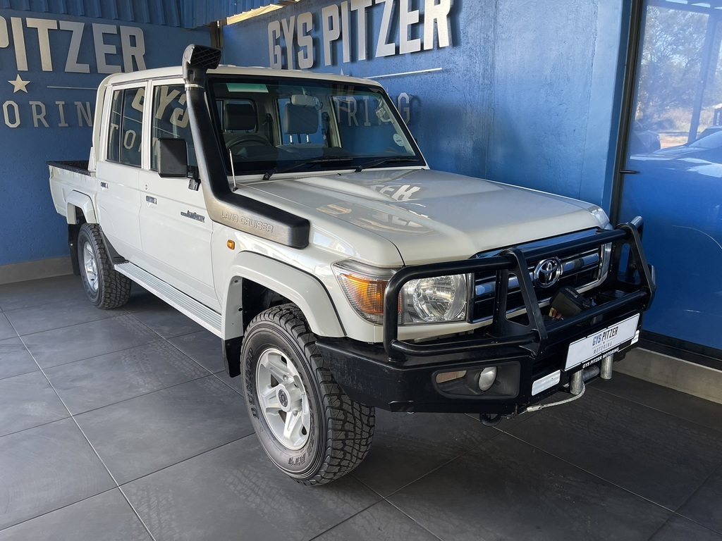 2022 Toyota LAND CRUISER 79 LAND CRUISER 79 4.2D P/U D/C photo