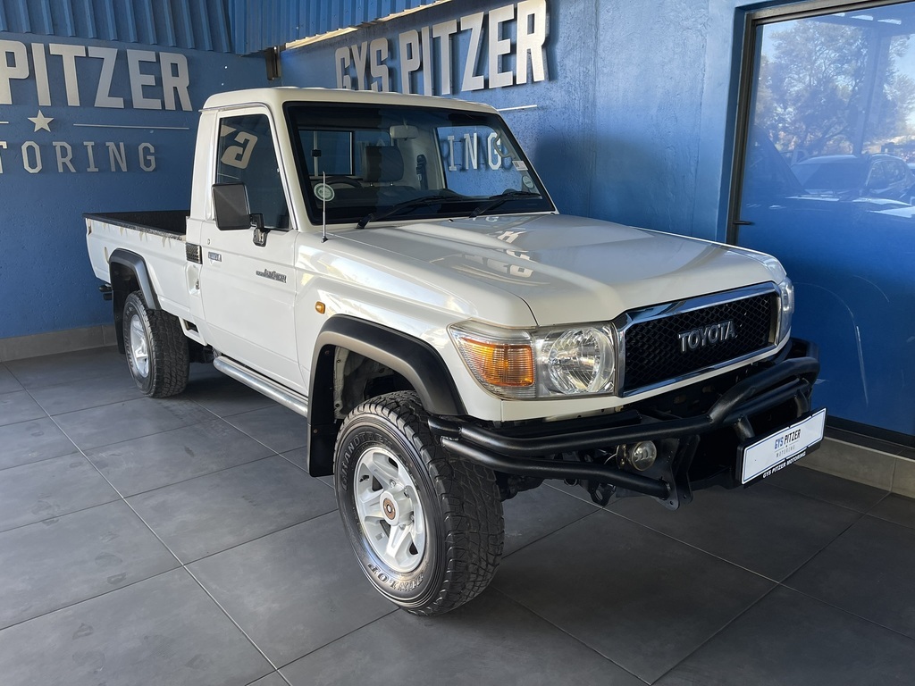 2015 Toyota LAND CRUISER 79 LAND CRUISER 79 4.0P P/U S/C photo